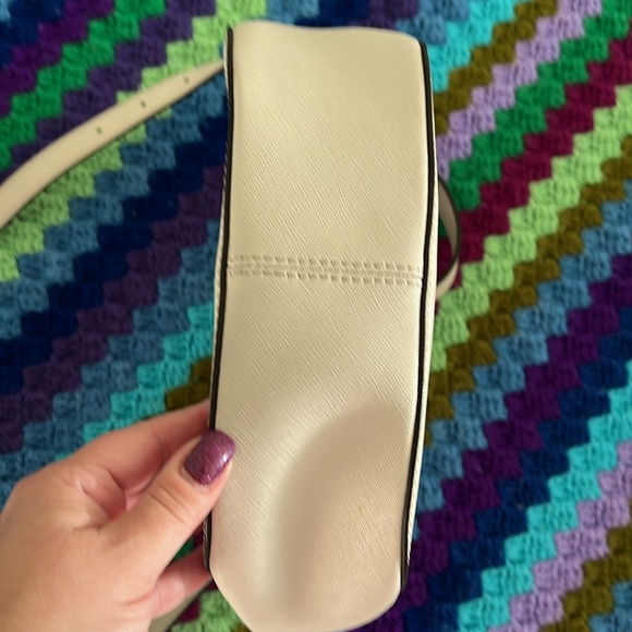 Kate spade ♠️ bag - Picture 4 of 8